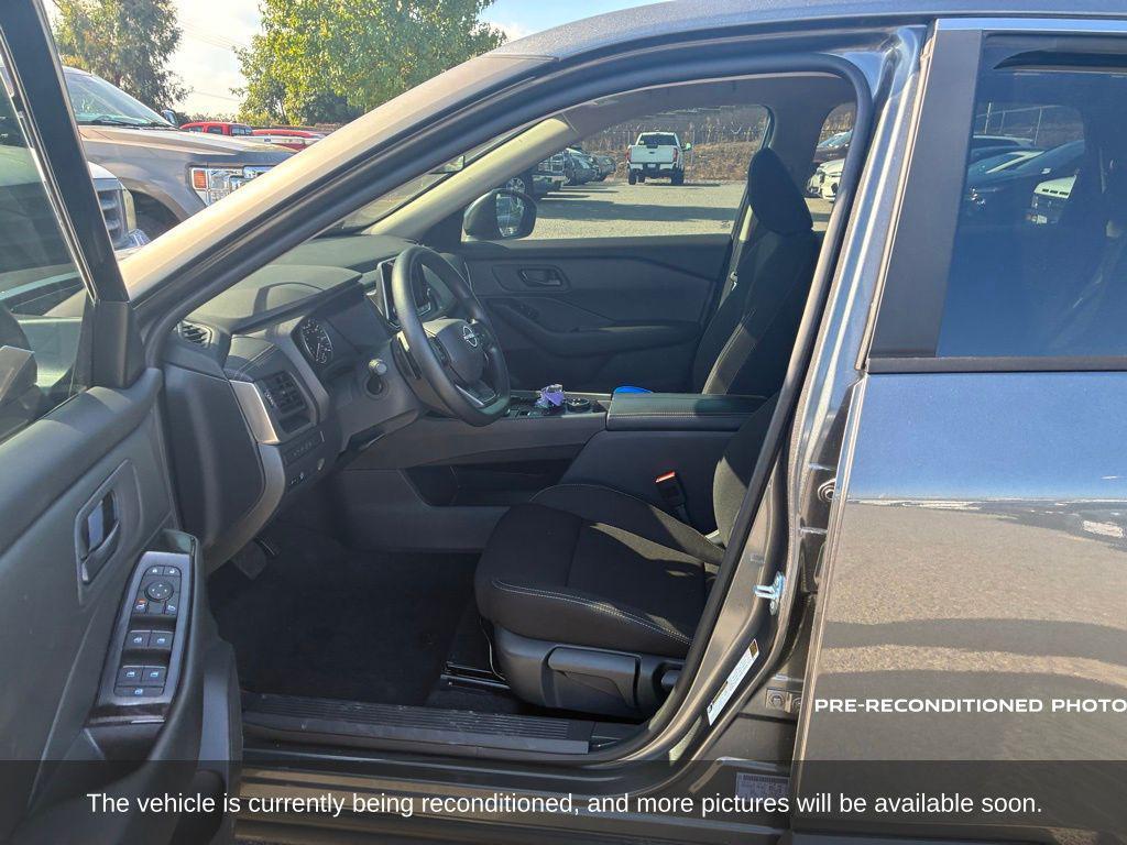 used 2025 Nissan Rogue car, priced at $26,997