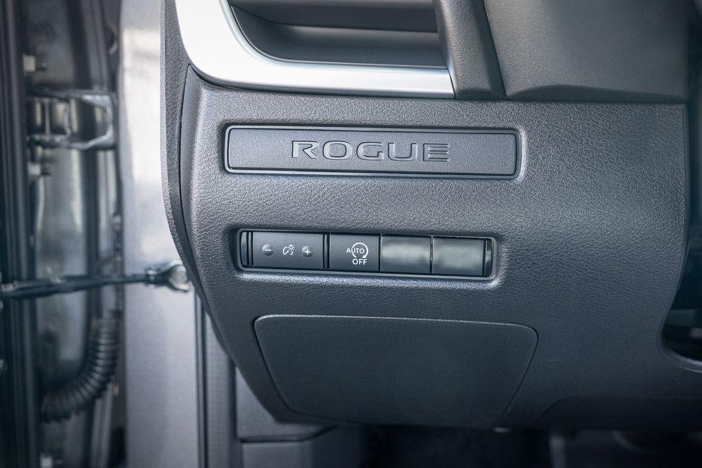 used 2025 Nissan Rogue car, priced at $25,997