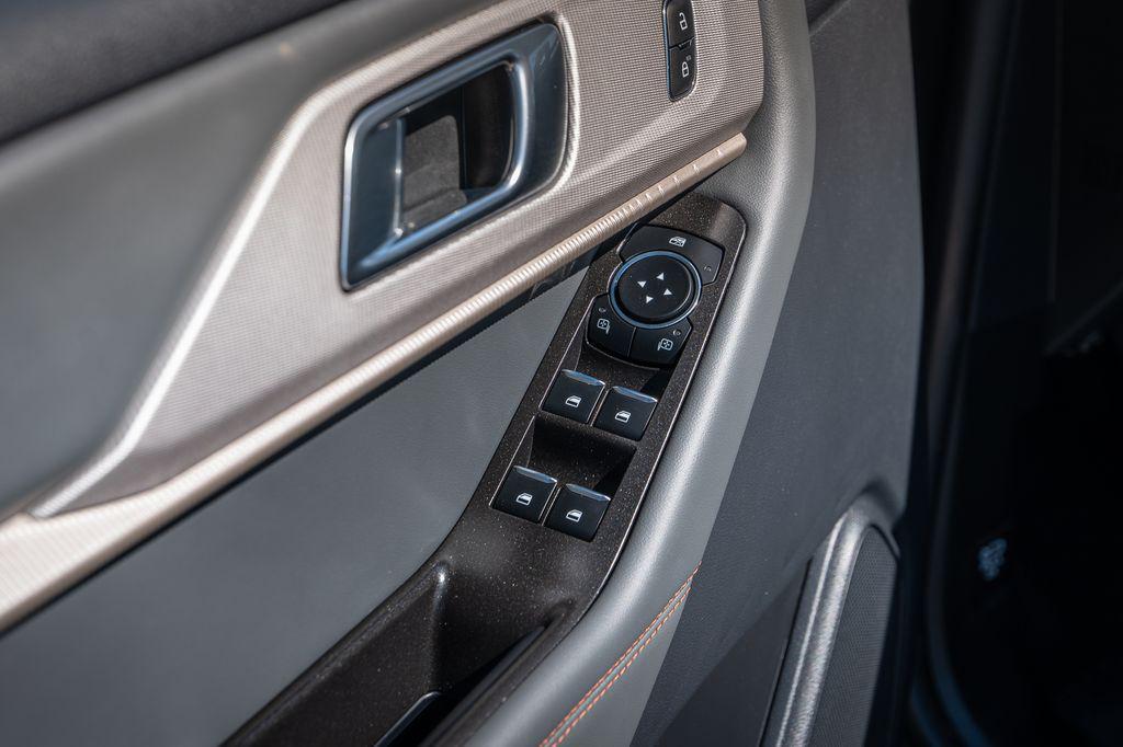 used 2025 Ford Explorer car, priced at $37,497