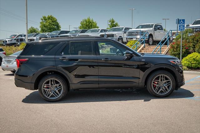 used 2025 Ford Explorer car, priced at $46,577