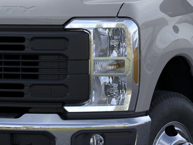new 2025 Ford F-350 car, priced at $70,085