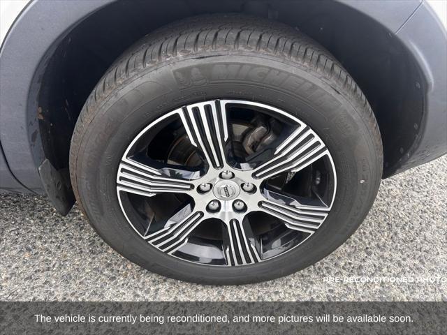 used 2019 Volvo XC40 car, priced at $21,991