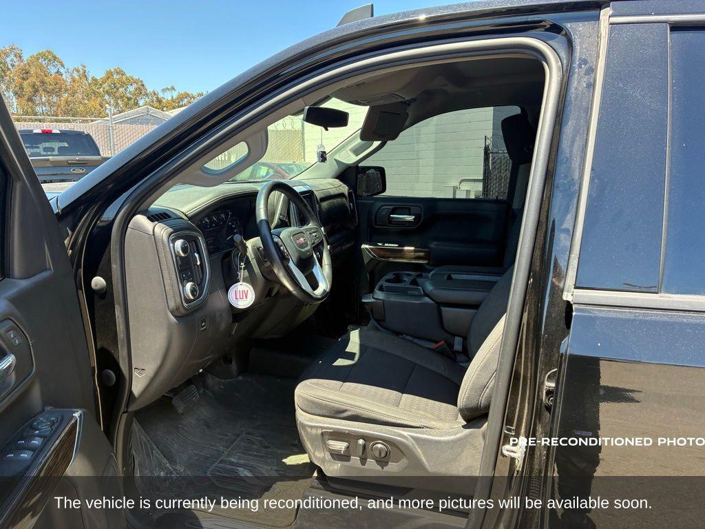 used 2022 GMC Sierra 1500 car, priced at $33,997