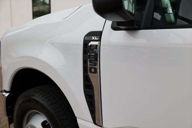 new 2024 Ford F-350 car, priced at $48,885