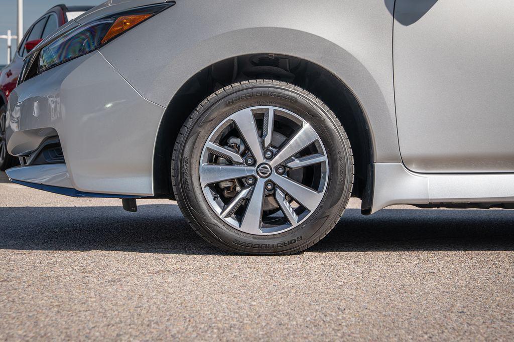 used 2022 Nissan Leaf car, priced at $13,997