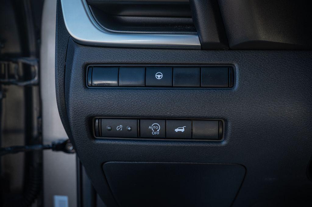 used 2024 Nissan Rogue car, priced at $21,997