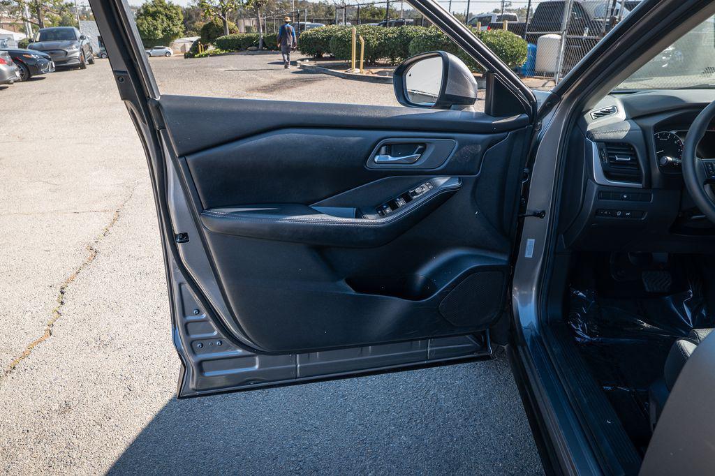 used 2024 Nissan Rogue car, priced at $21,997