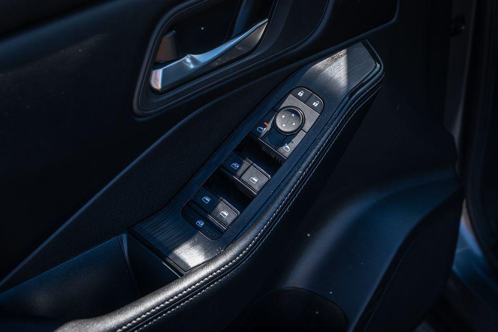 used 2024 Nissan Rogue car, priced at $21,997