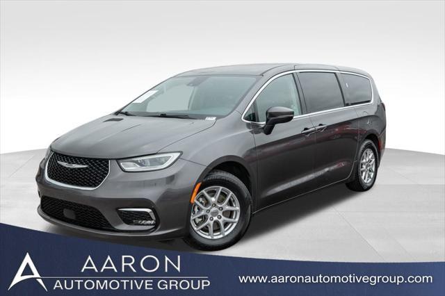 used 2023 Chrysler Pacifica car, priced at $23,477