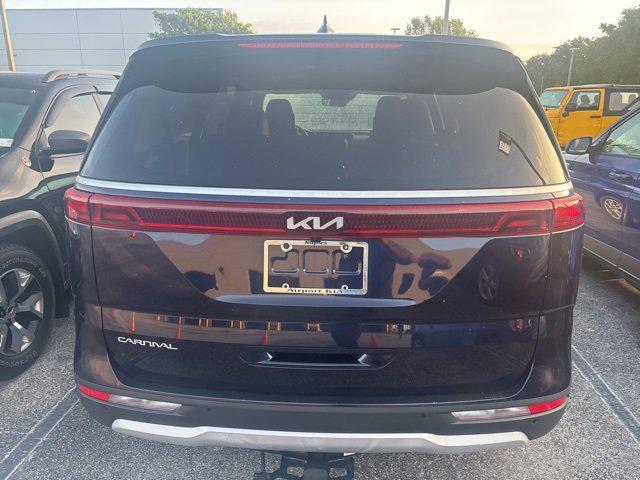 used 2023 Kia Carnival car, priced at $30,941