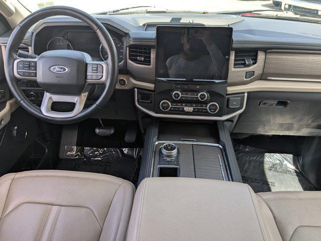used 2024 Ford Expedition car, priced at $48,991