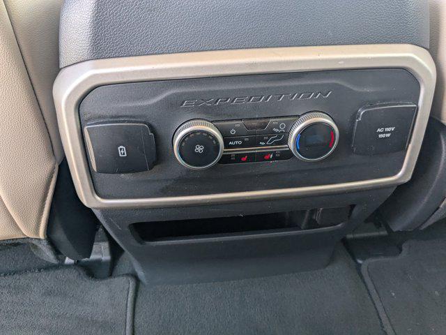 used 2024 Ford Expedition car, priced at $48,991