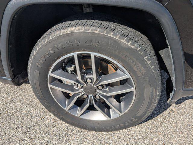 used 2020 Jeep Grand Cherokee car, priced at $13,696