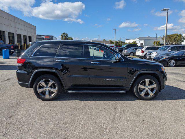 used 2015 Jeep Grand Cherokee car, priced at $13,181