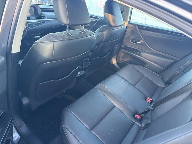 used 2020 Lexus ES 300h car, priced at $32,061
