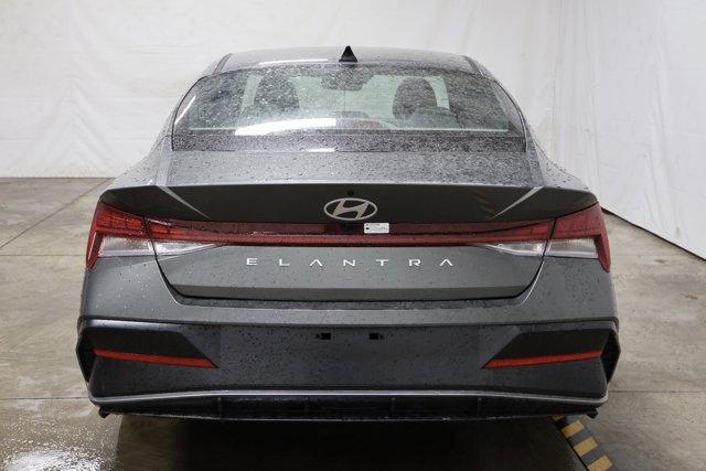 new 2025 Hyundai Elantra car, priced at $25,068