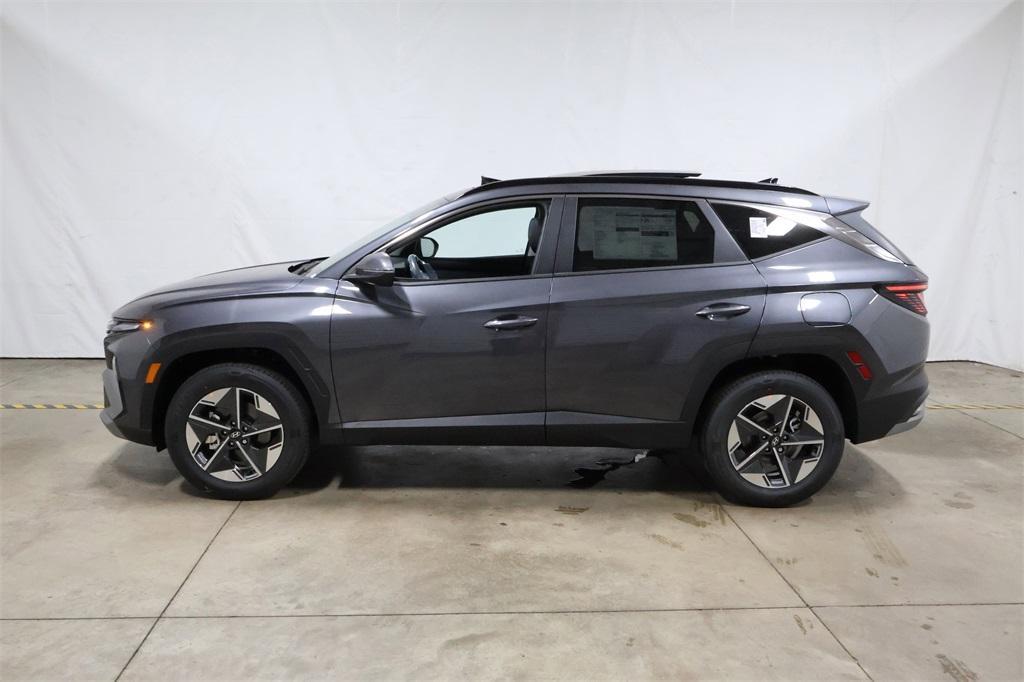 new 2025 Hyundai TUCSON Hybrid car, priced at $33,388