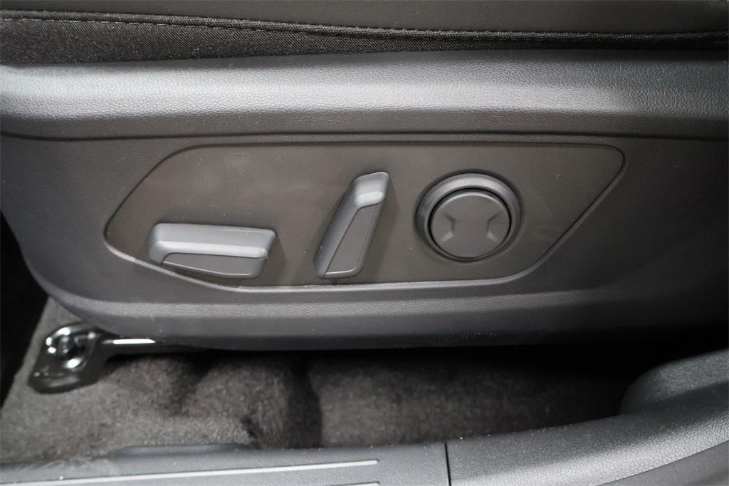 new 2025 Hyundai TUCSON Hybrid car, priced at $33,388