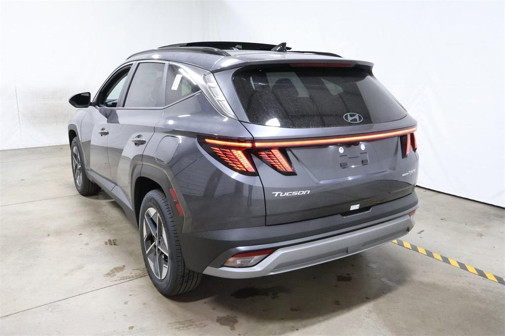 new 2025 Hyundai TUCSON Hybrid car, priced at $33,388
