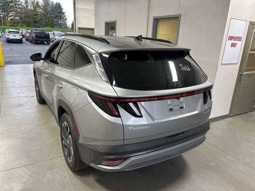 used 2025 Hyundai TUCSON Hybrid car, priced at $35,978