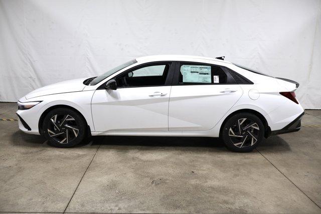 new 2025 Hyundai Elantra car, priced at $23,576