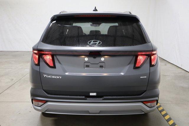 new 2025 Hyundai Tucson car, priced at $32,989