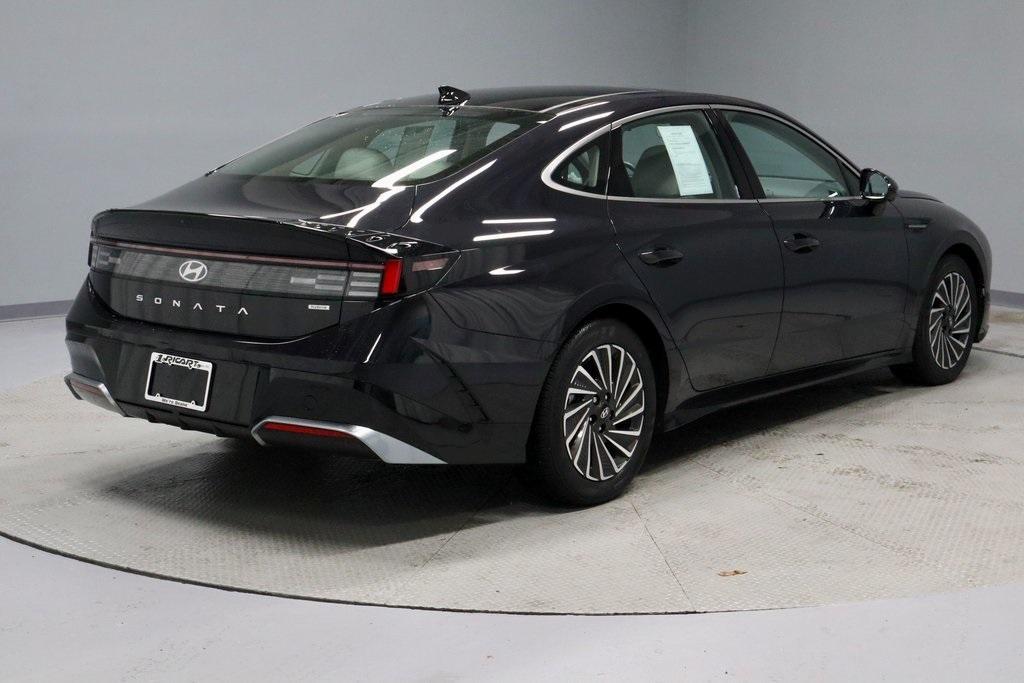 used 2024 Hyundai Sonata Hybrid car, priced at $32,164