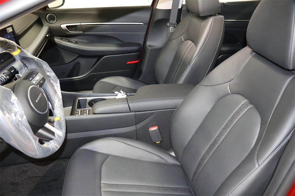 new 2025 Hyundai Sonata Hybrid car, priced at $37,391