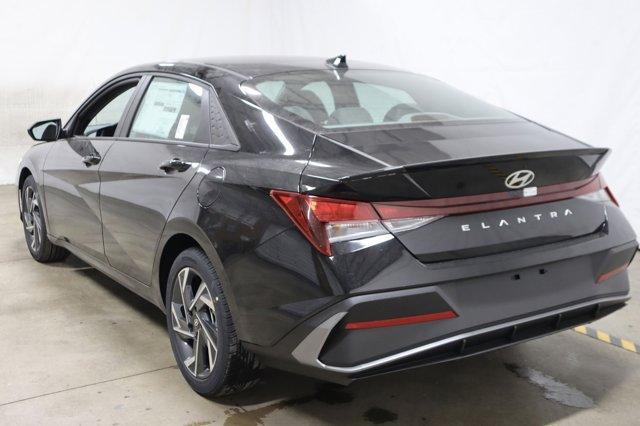 new 2025 Hyundai Elantra car, priced at $22,482