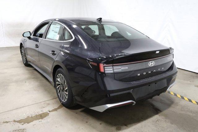 new 2025 Hyundai Sonata Hybrid car, priced at $31,798