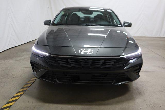 new 2024 Hyundai Elantra car, priced at $26,979