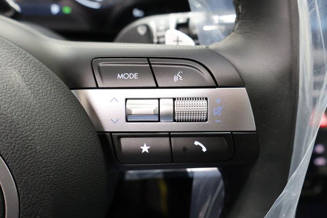 new 2025 Hyundai TUCSON Hybrid car, priced at $39,186