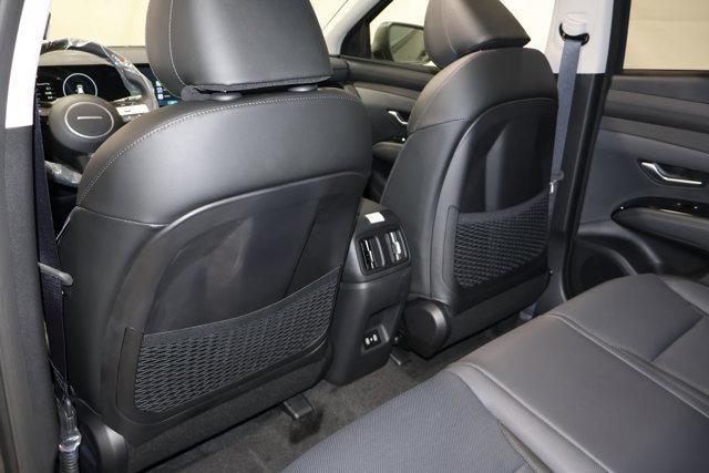 new 2025 Hyundai TUCSON Hybrid car, priced at $39,186