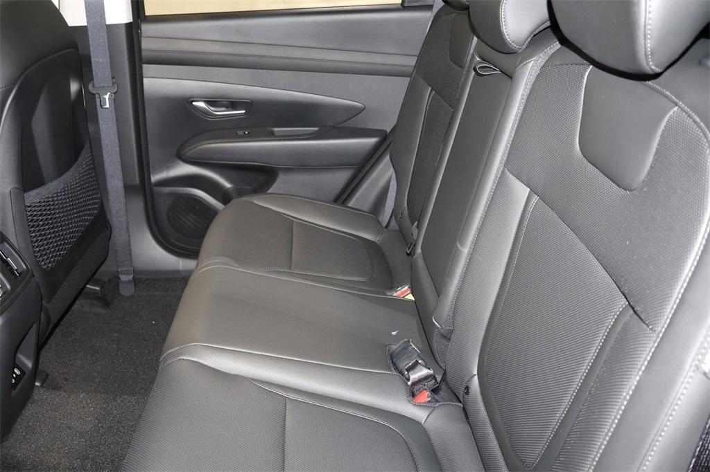 new 2025 Hyundai TUCSON Hybrid car, priced at $34,718