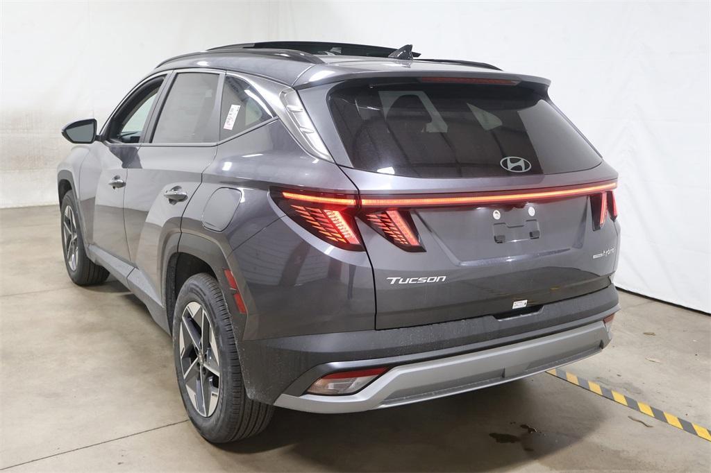 new 2025 Hyundai TUCSON Hybrid car, priced at $34,718