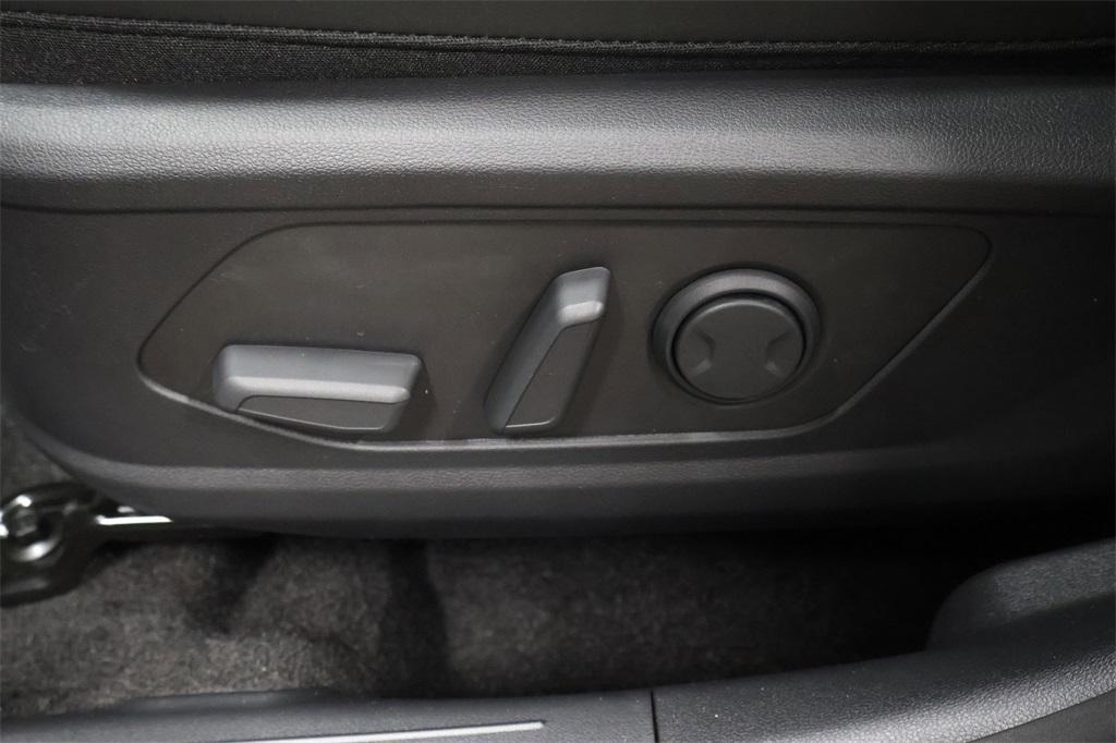 new 2025 Hyundai TUCSON Hybrid car, priced at $34,718