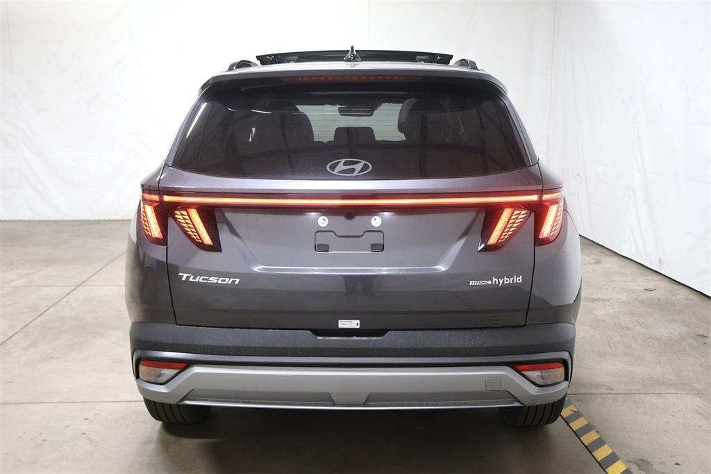 new 2025 Hyundai TUCSON Hybrid car, priced at $34,718