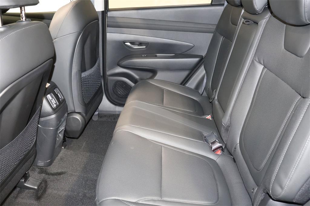 new 2025 Hyundai TUCSON Hybrid car, priced at $33,153
