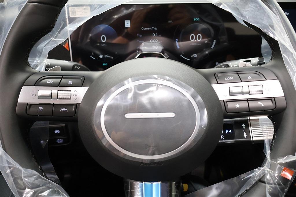 new 2025 Hyundai TUCSON Hybrid car, priced at $33,153