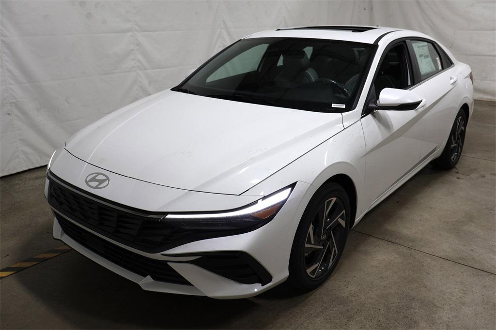 new 2025 Hyundai ELANTRA HEV car, priced at $28,953