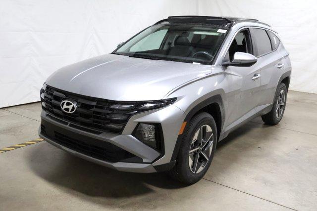 new 2025 Hyundai TUCSON Hybrid car, priced at $36,438