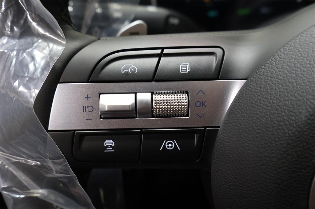 new 2025 Hyundai TUCSON Hybrid car, priced at $34,940