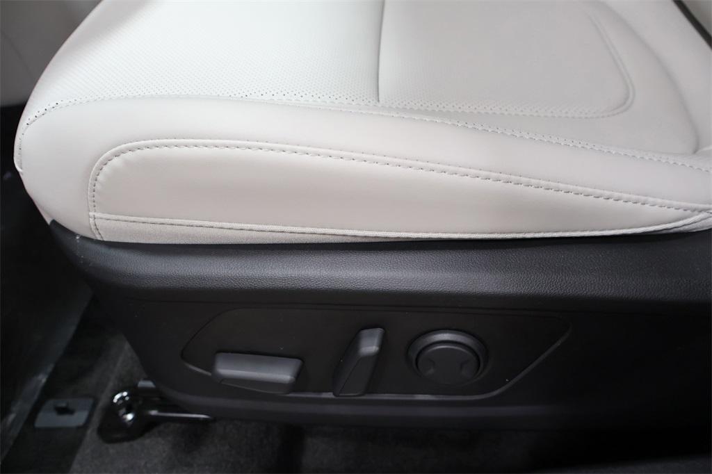 new 2025 Hyundai TUCSON Hybrid car, priced at $34,940