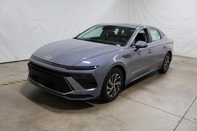 new 2026 Hyundai Sonata Hybrid car, priced at $29,894