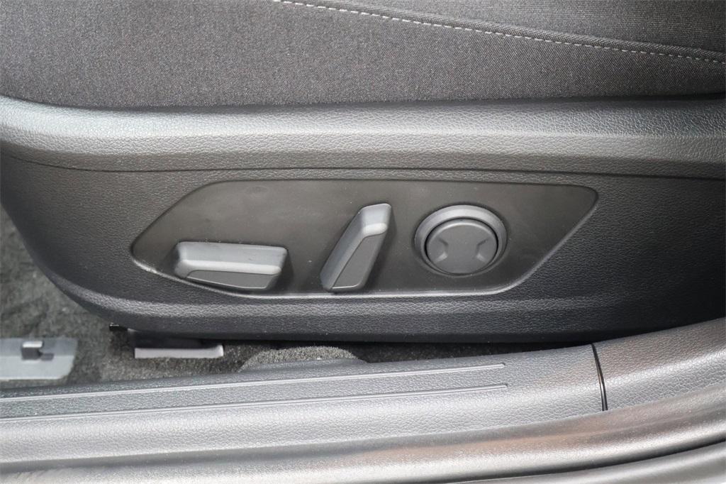 new 2025 Hyundai Sonata Hybrid car, priced at $31,029