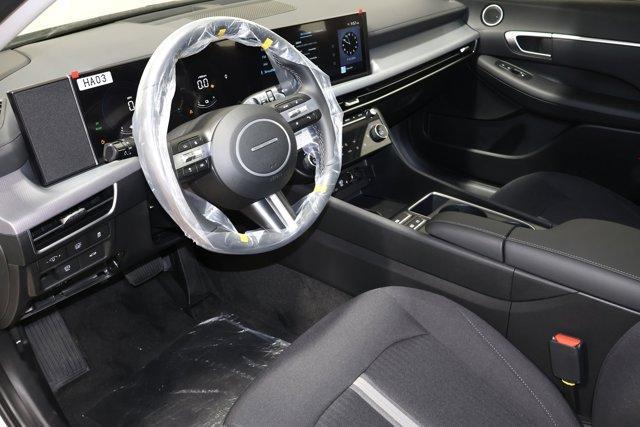 new 2025 Hyundai Sonata Hybrid car, priced at $30,927