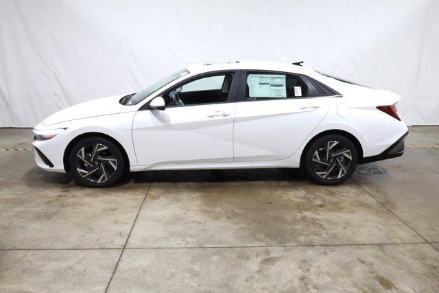 new 2025 Hyundai Elantra car, priced at $26,099