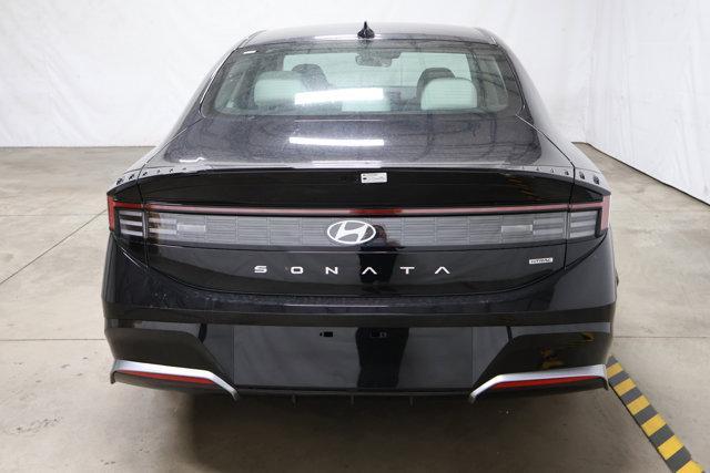 new 2025 Hyundai Sonata car, priced at $28,876