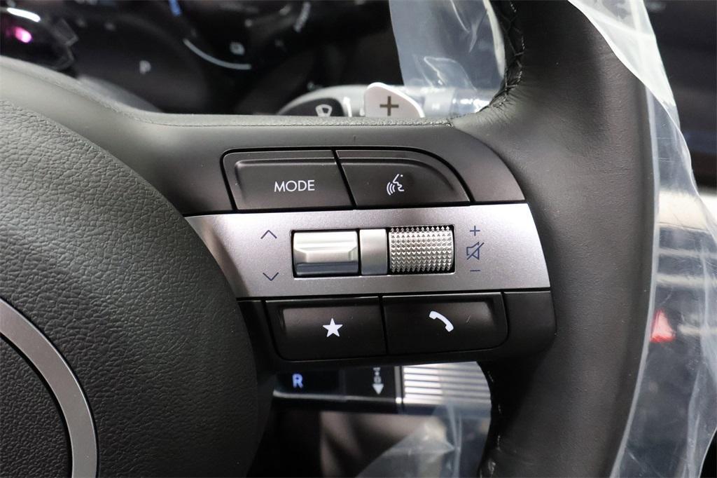 new 2025 Hyundai TUCSON Hybrid car, priced at $33,328