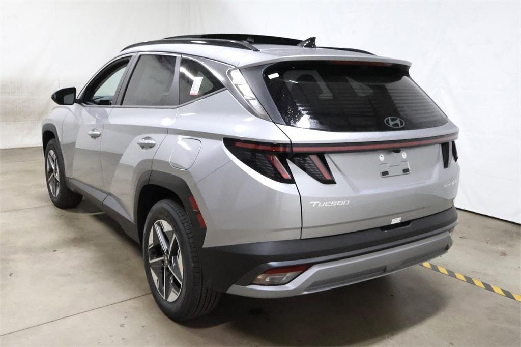 new 2025 Hyundai TUCSON Hybrid car, priced at $33,328